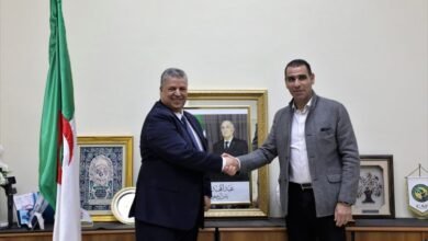 Photo of عمارة يتسلم المهام رسميا كرئيس جديد للفاف