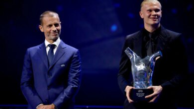 Photo of هالاند يتوج بجائزة (يويفا) كأفضل لاعب بأوروبا