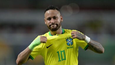 Photo of نيمار يتجاوز بيليه وينفرد بلقب الهداف التاريخي للمنتخب البرازيلي