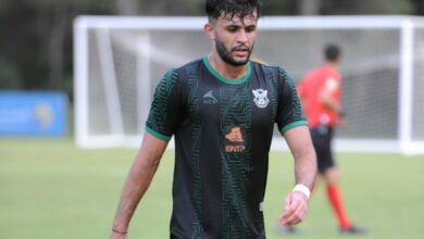 Photo of لاعب النادي الرياضي القسنطيني، بلحوسيني: “اندمجت بسرعة ونملك مجموعة ممزوجة بين طموح الشبان والخبرة”