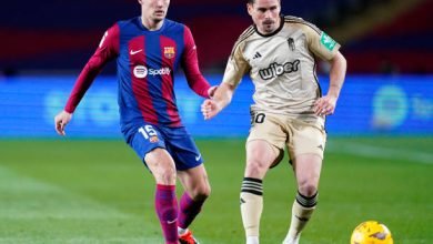 Photo of البرسا يرفض الاقتراب من الوصافة بتعادل “مخيب” أمام غرناطة “قبل الأخير”