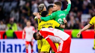 Photo of دورتموند يفوز على بايرن ميونخ بهدفين دون رد