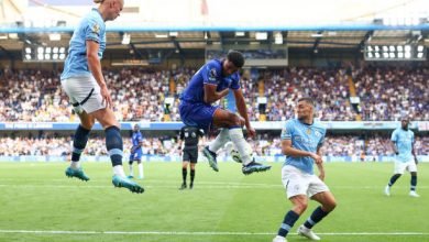 Photo of مانشستر سيتي يبدأ دفاعه عن لقب الدوري الإنجليزي بفوز ثمين في معقل تشيلسي
