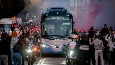 Photo of حافلة ريال مدريد الإٍسباني تتعرض لحادث بعد الهزيمة أمام ليفربول الإنجليزي