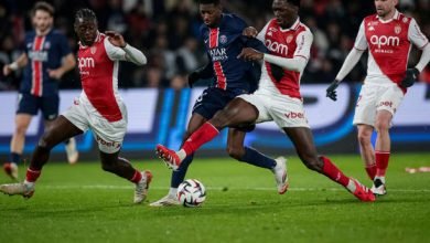 Photo of باريس سان جيرمان يعزز صدارته للدوري الفرنسي برباعية في شباك موناكو