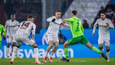 Photo of ليفركوزن يتعثر بتعادل سلبي مع فولفسبورج وشتوتجارت يعمق جراح دورتموند