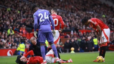 Photo of مانشستر يونايتد يؤكد إصابة مدافعه ليساندرو مارتينيز بقطع في الرباط الصليبي